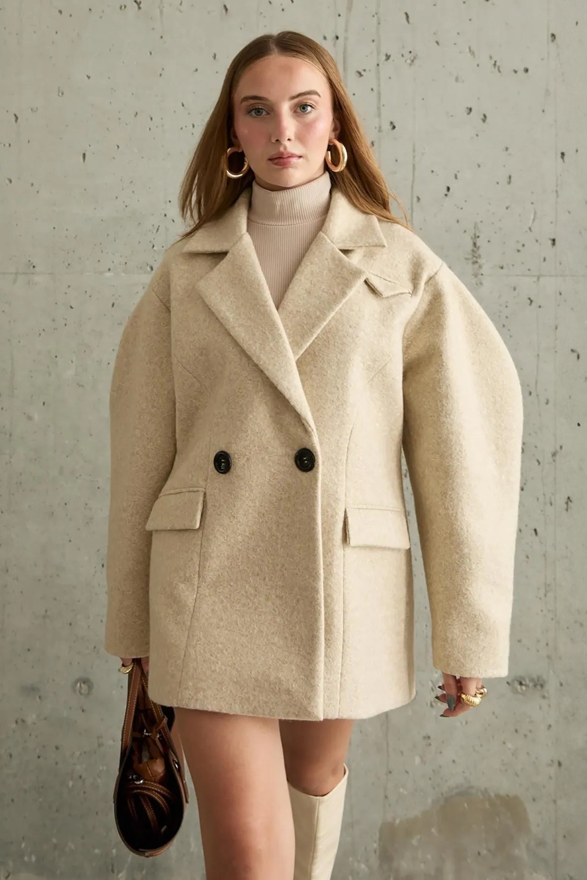 Manteau caban à manches bouffantes